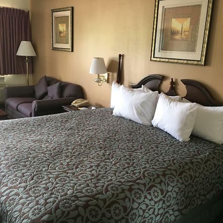 Days Inn By Wyndham Picayune Extérieur photo