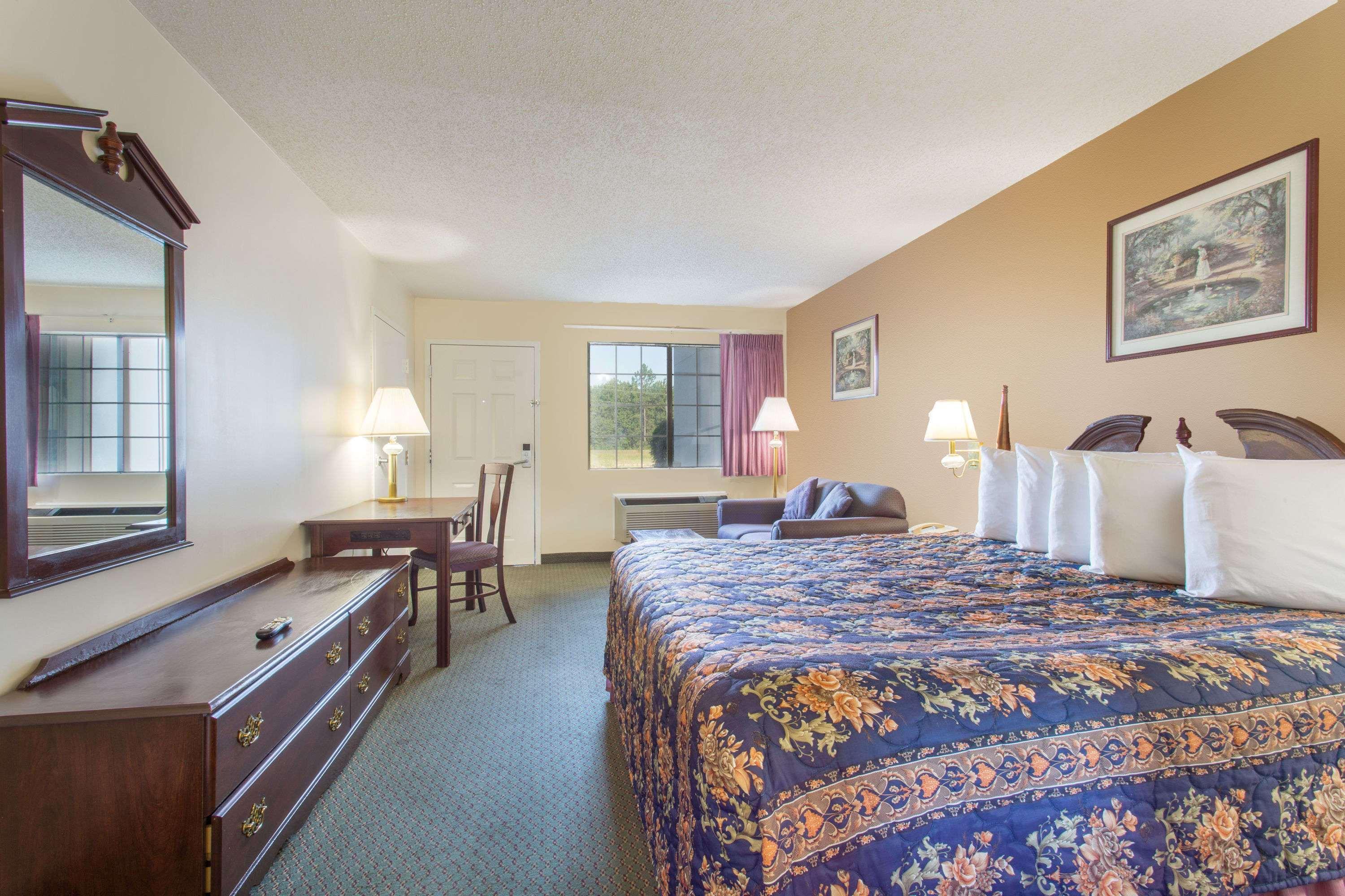 Days Inn By Wyndham Picayune Extérieur photo