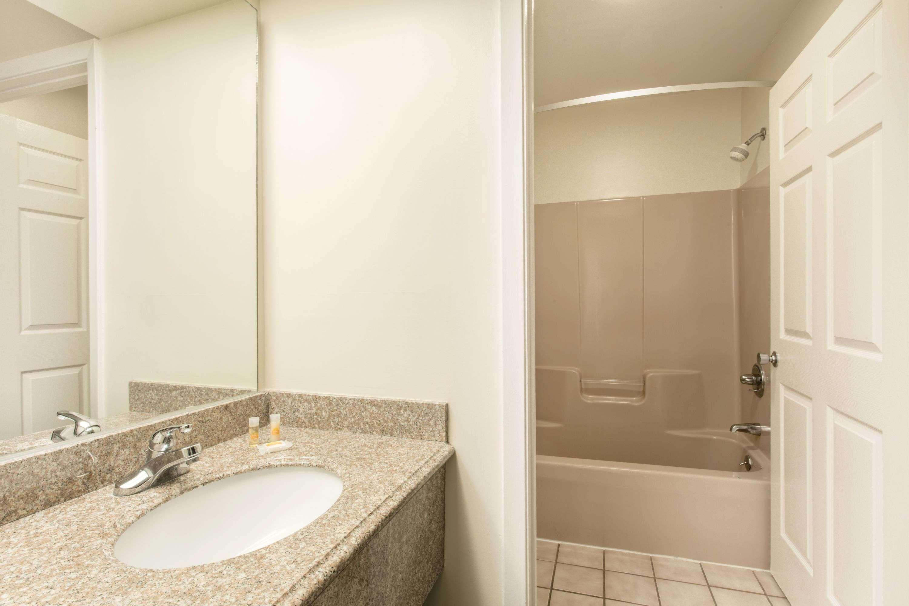 Days Inn By Wyndham Picayune Extérieur photo