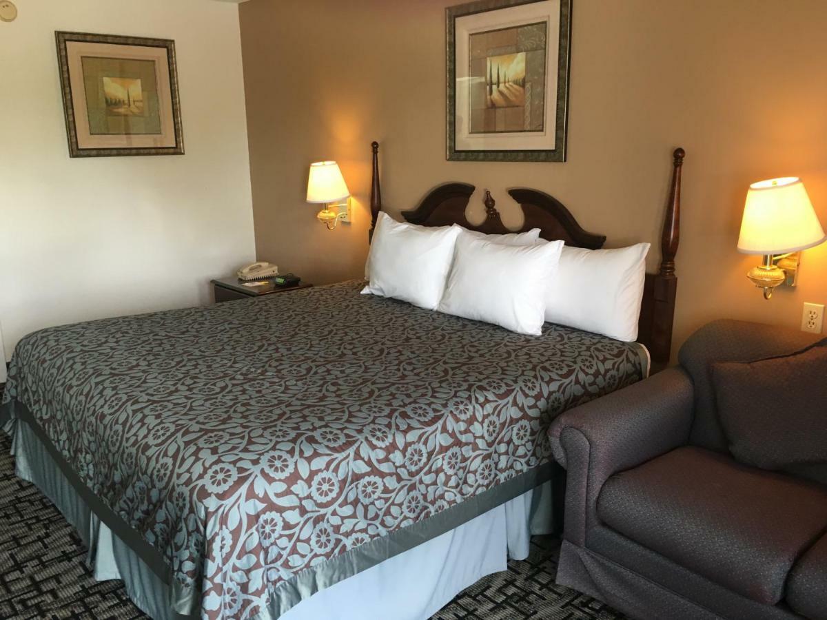 Days Inn By Wyndham Picayune Extérieur photo